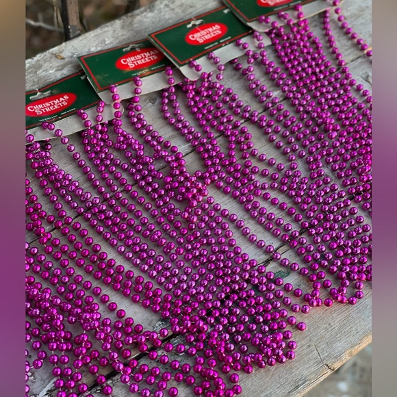 Purple - Pink Plastic 6 bead strands 9foot nwt vintage Valentines Marti Gras - Picture 5 of 6